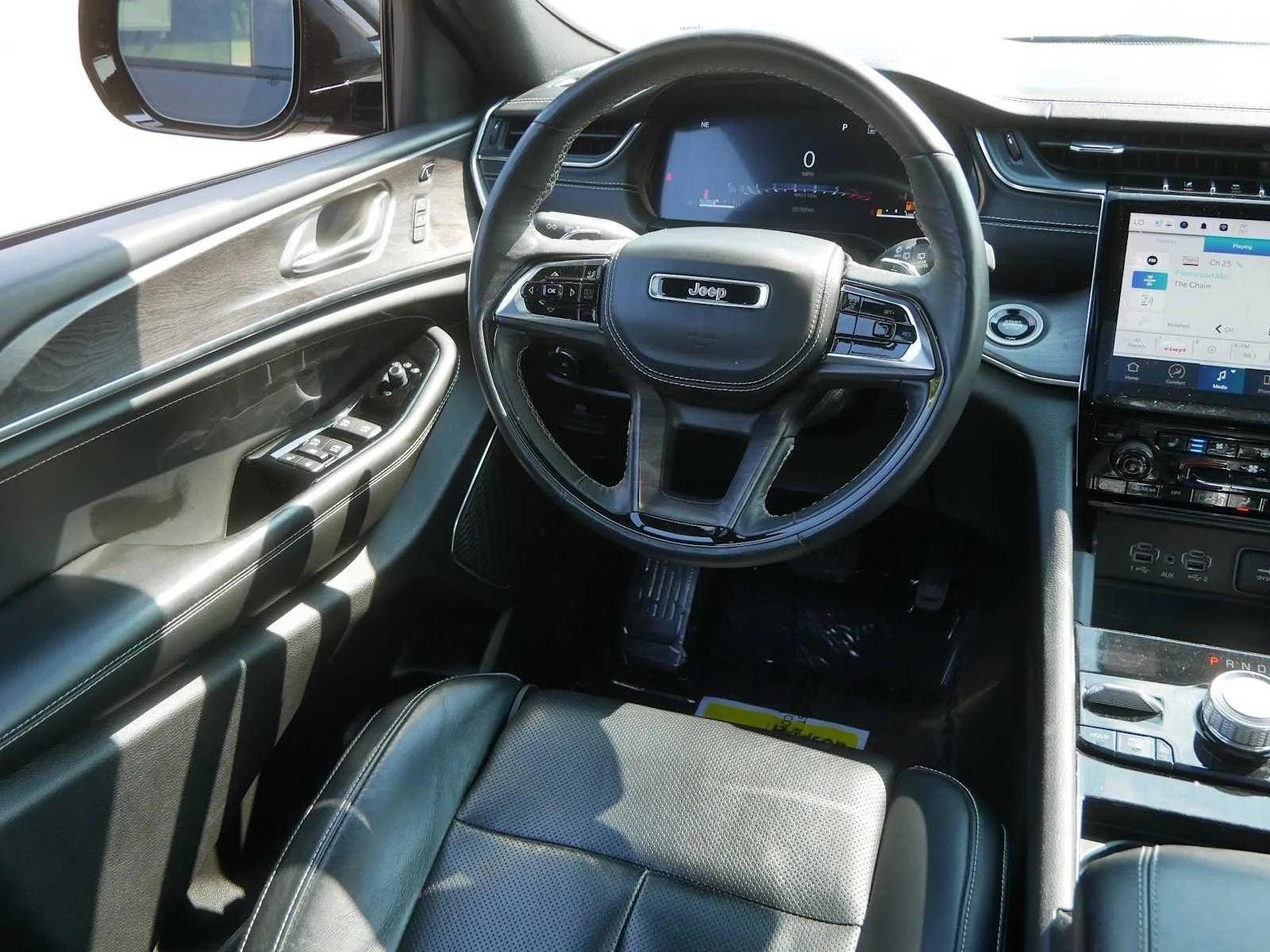 2024 Jeep Grand Cherokee L Overland - Photo 9
