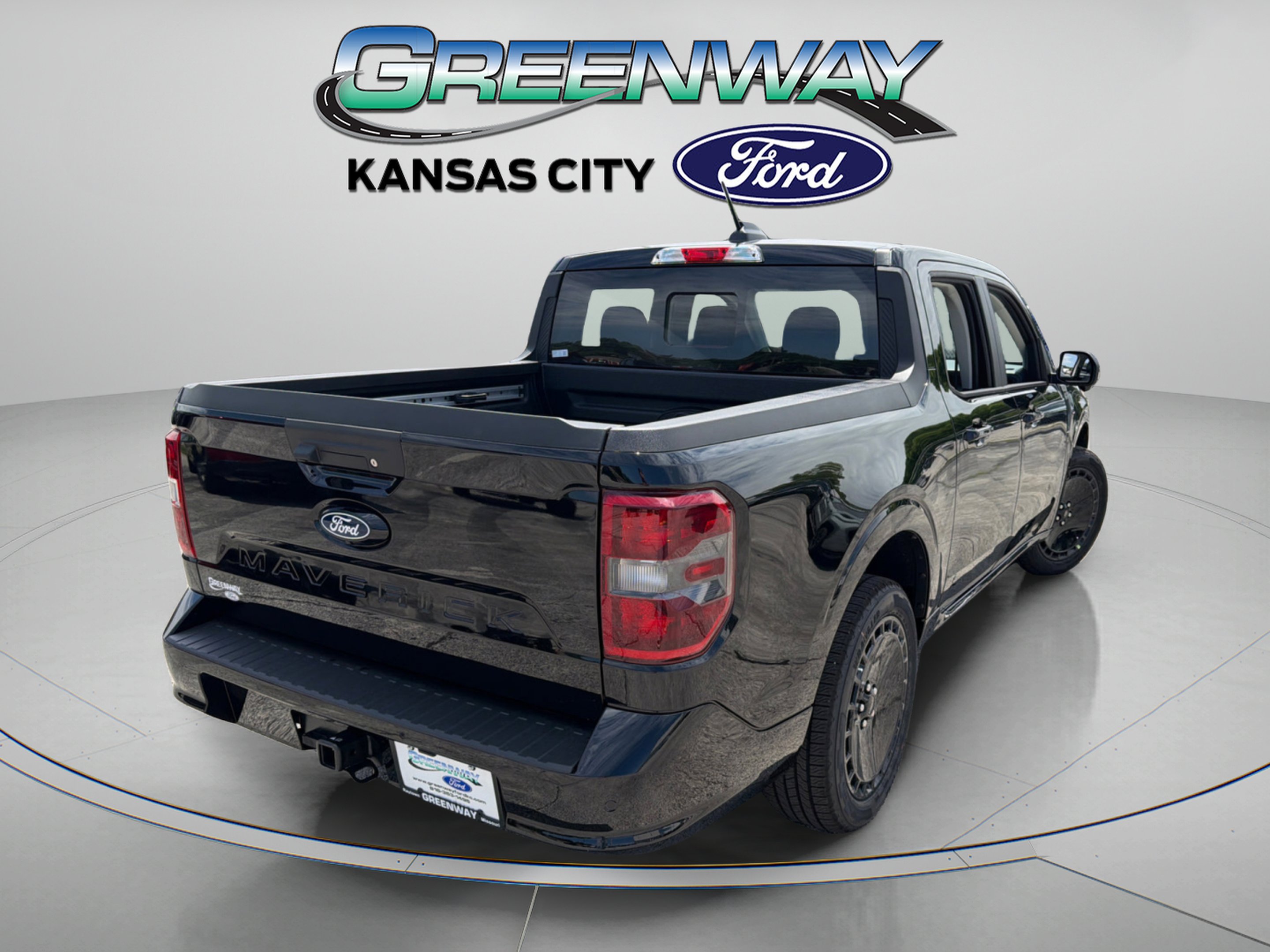 New 2026 Oxford White Ford XLT image 8