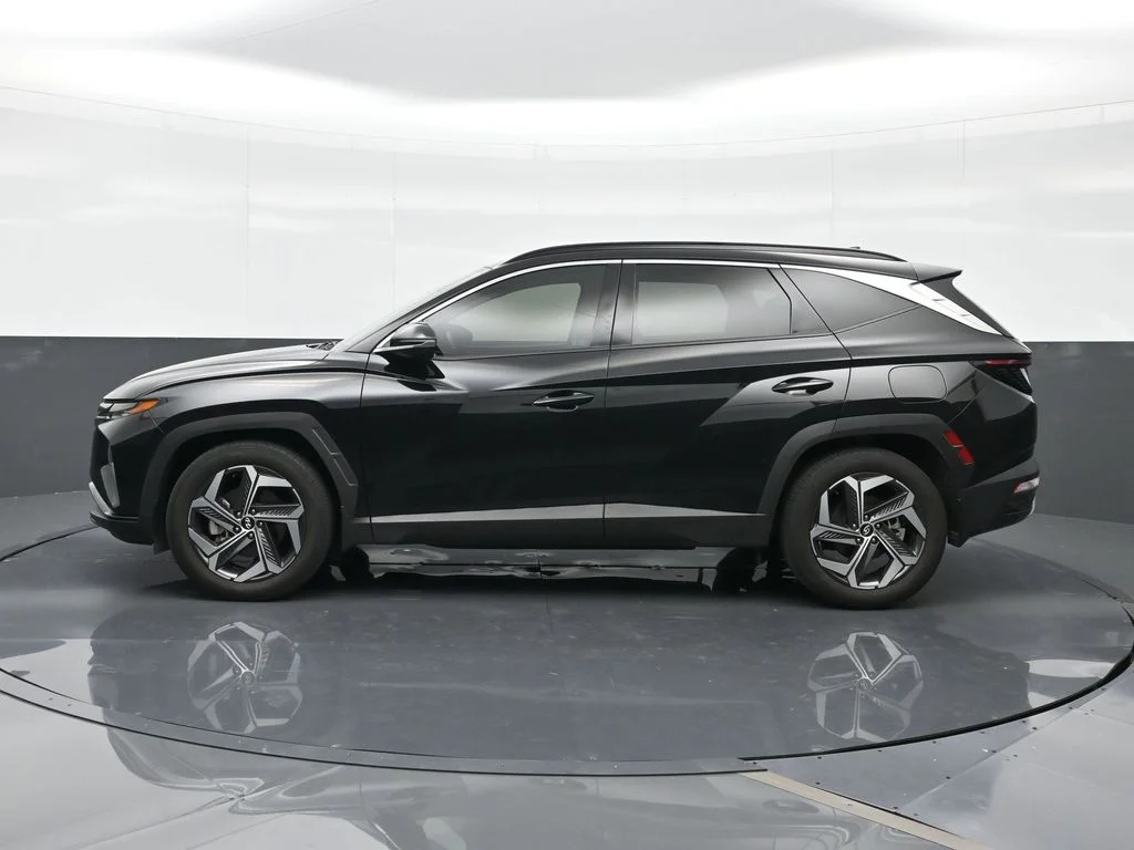 Used 2024 Black Hyundai Limited image 3