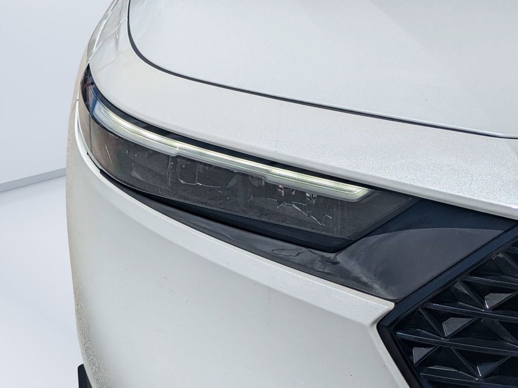 Used 2024 White Honda LX image 9