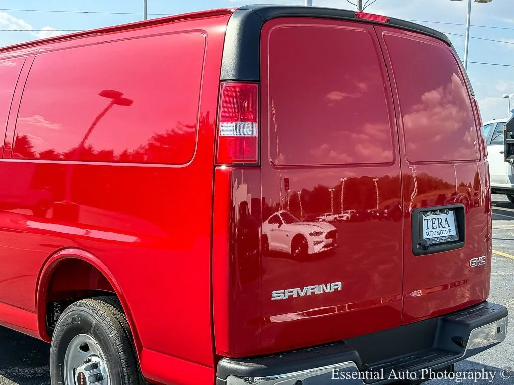 2025 GMC Savana Cargo Work Van - Photo 6