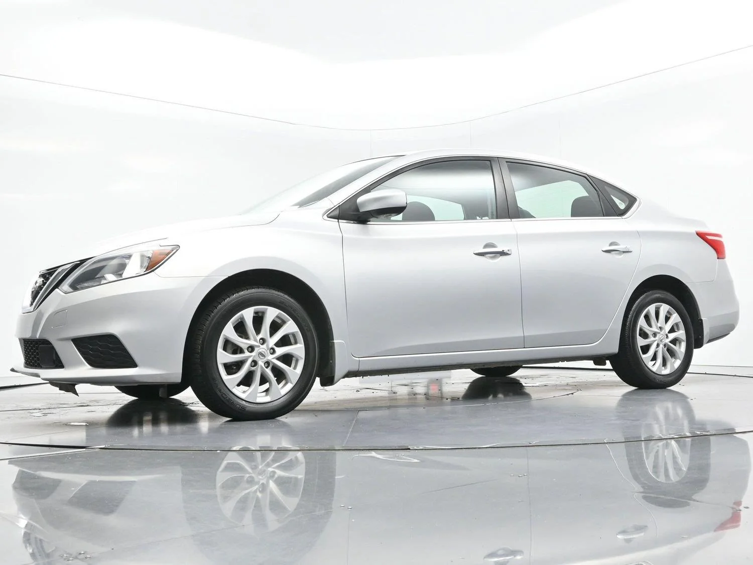 Used 2019 Brilliant Silver Metallic Nissan SV image 43