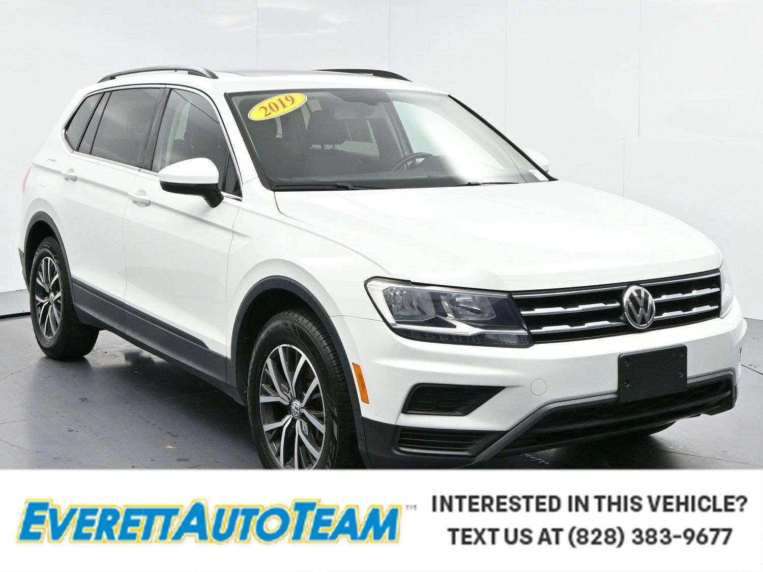 Used 2019 Pure White Volkswagen SEL image 1