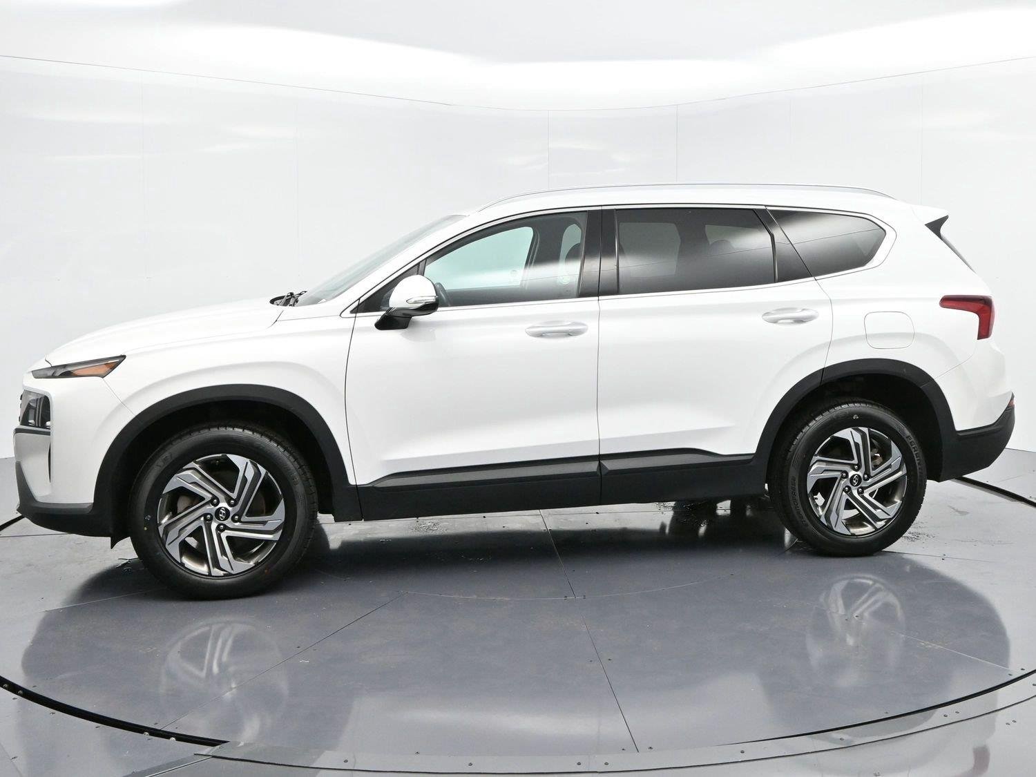 Used 2023 Serenity White Pearl Hyundai SEL image 4