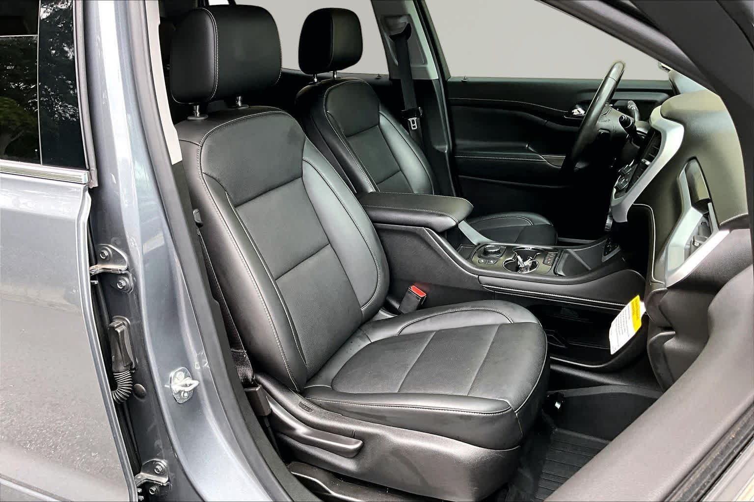 Used 2021 Satin Steel Metallic GMC SLT image 9