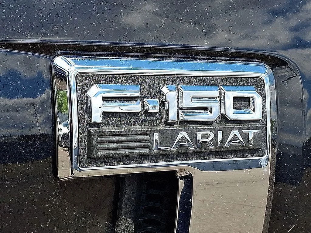 Certified Used 2022 Black Metallic Ford Lariat image 33