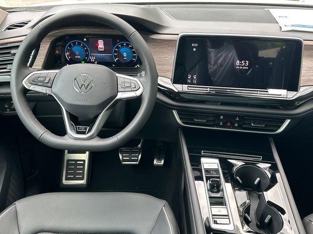 New 2026 Opal White Pearl Volkswagen 2.0T SEL Premium R-Line 4MOTION image 23