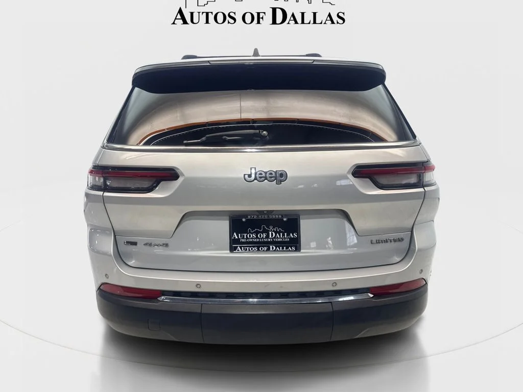 Used 2022 Silver Jeep Limited image 7