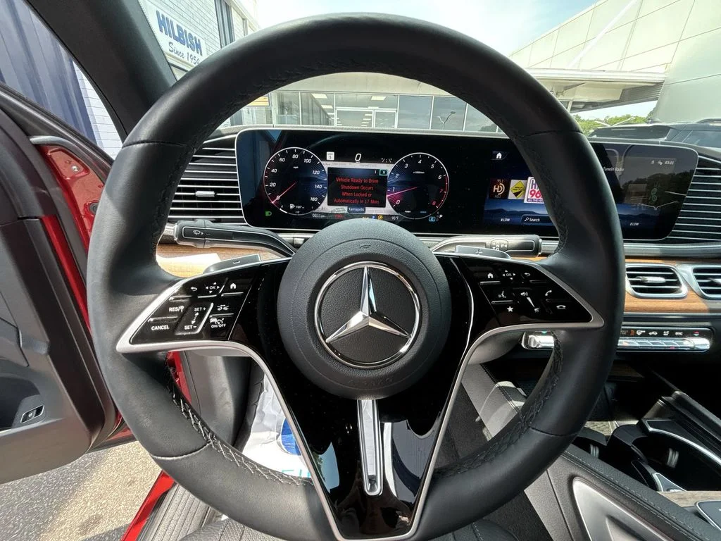 Used 2025  Mercedes-Benz GLE 450 image 11