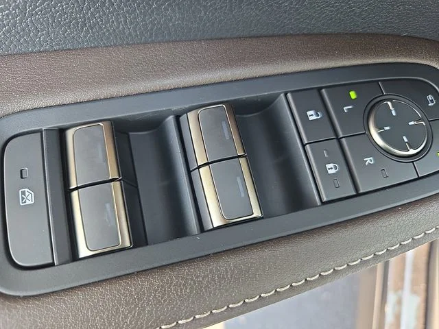 New 2026 Caviar Lexus PREMIUM PLUS image 9