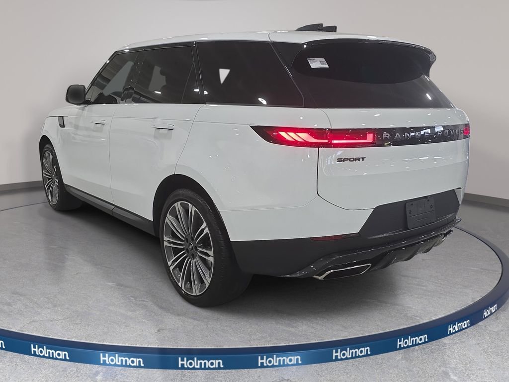 Used 2024 Fuji White Land Rover SE image 8