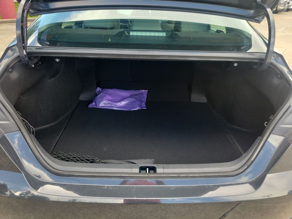 Certified Used 2025  Toyota XLE image 29