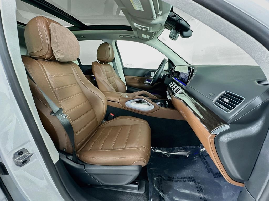 New 2026 MANUFAKTUR Moonlight White Metallic Mercedes-Benz GLE 450 image 30