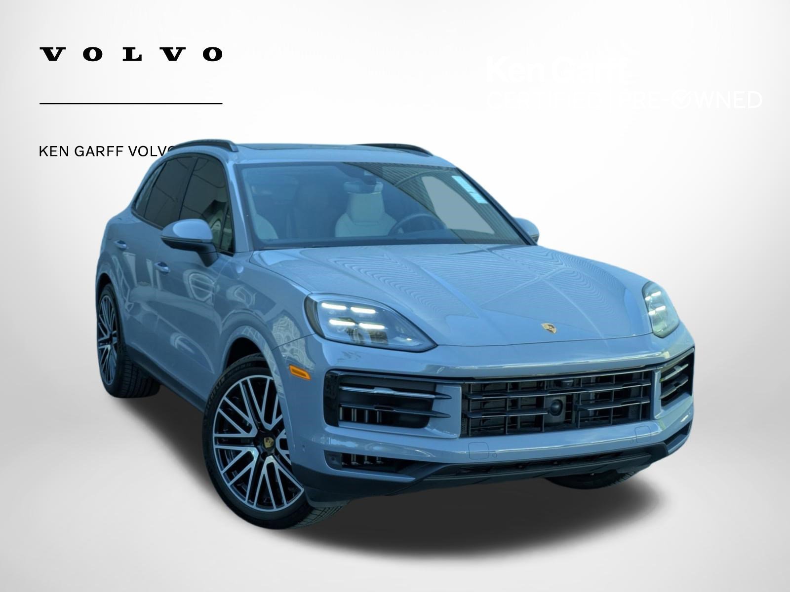 2024 Porsche Cayenne -'s photo