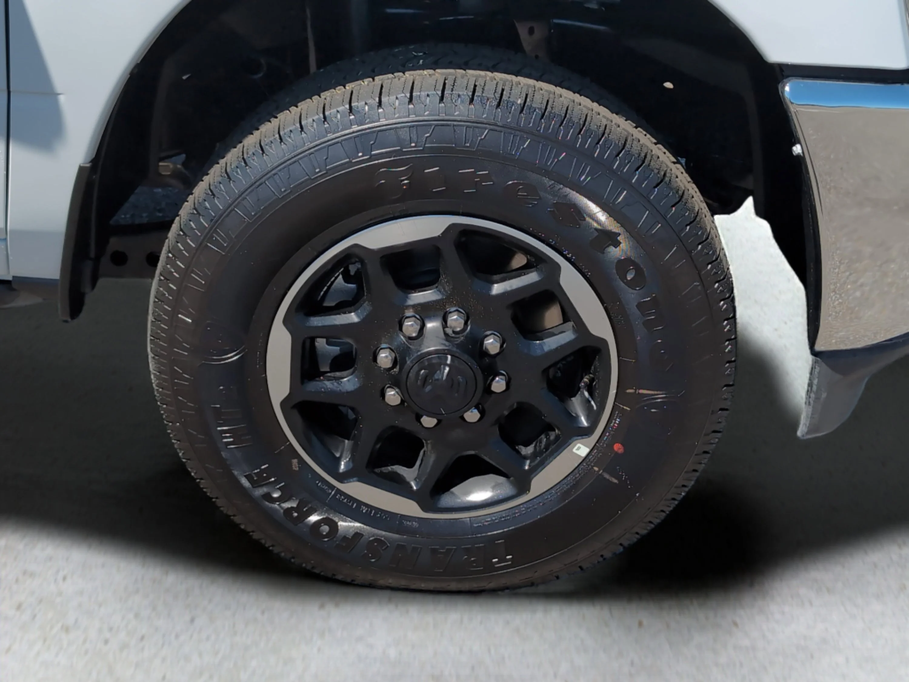 2025 RAM 2500 Laramie - Photo 6