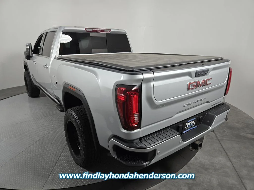 Used 2021 Quicksilver Metallic GMC Denali image 4