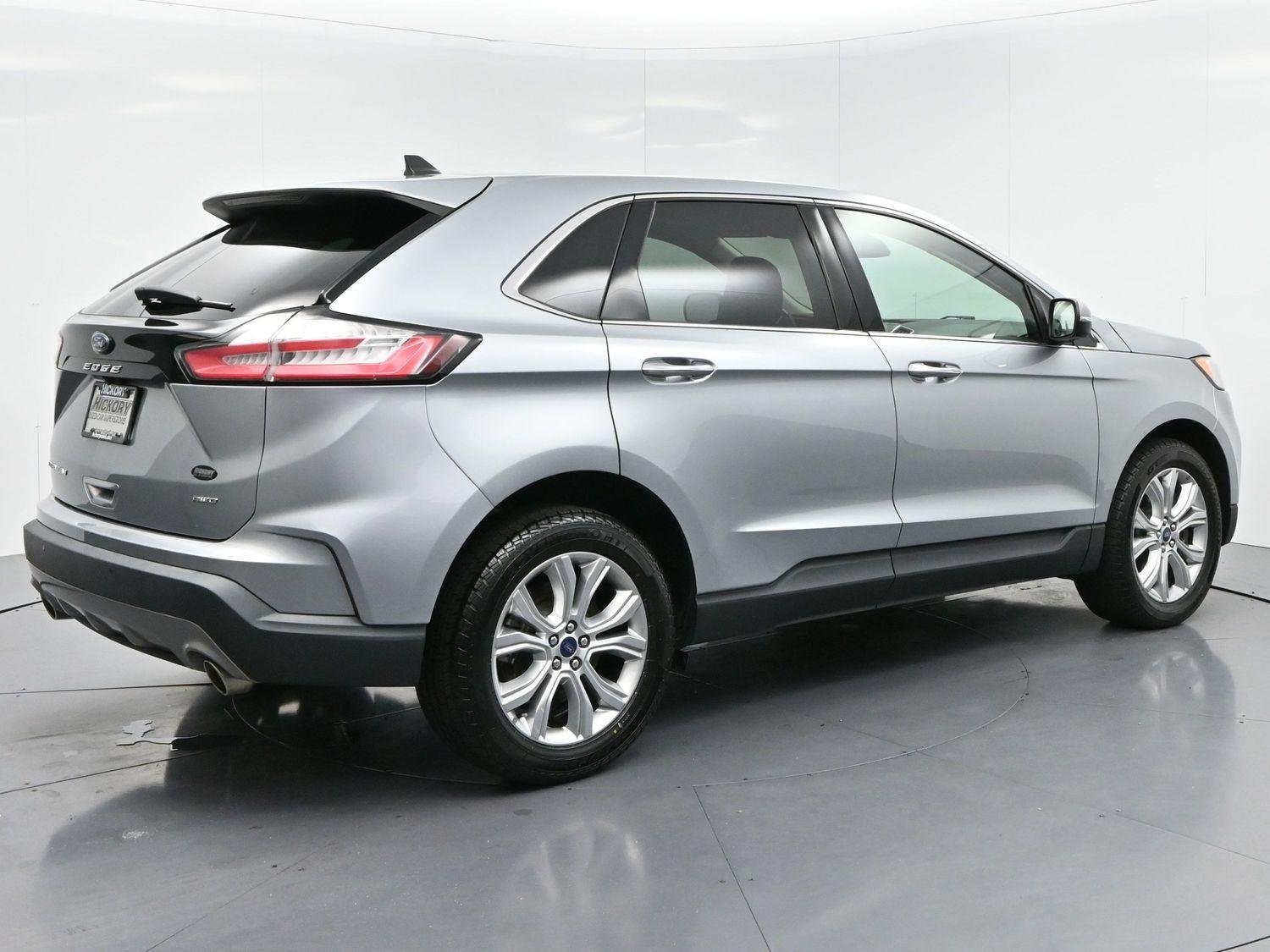 Used 2022 Iconic Silver Ford Titanium image 7