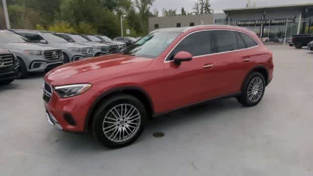 Used 2026 MANUFAKTUR Patagonia Red Metallic Mercedes-Benz GLC 300 image 4