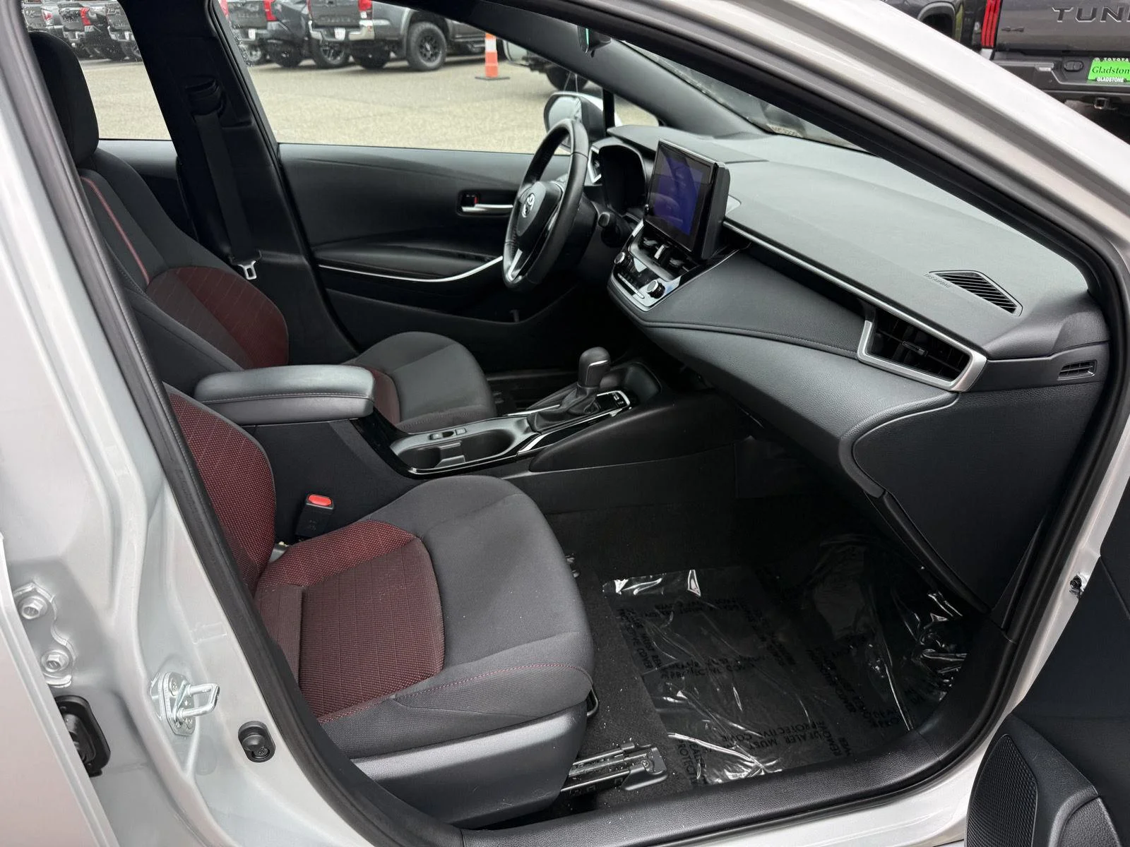 Used 2023 Classic Silver Metallic/Midnight Black Metallic Toyota SE image 19