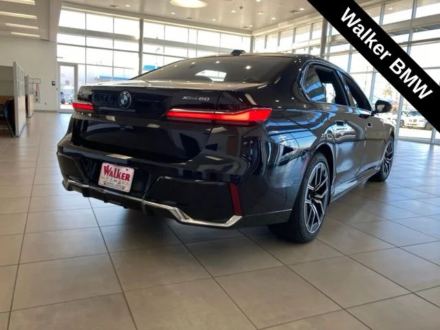 New 2024 Carbon Black Metallic BMW xDrive60 image 6
