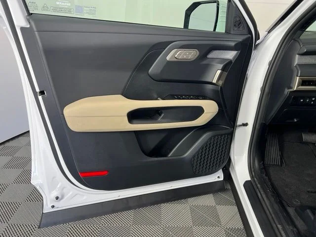 New 2027 White Kia EX image 14