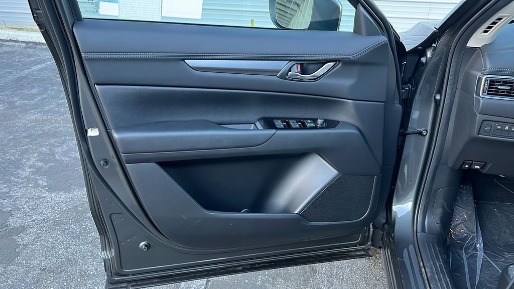 2025 Mazda CX-5 S Preferred package - Photo 10