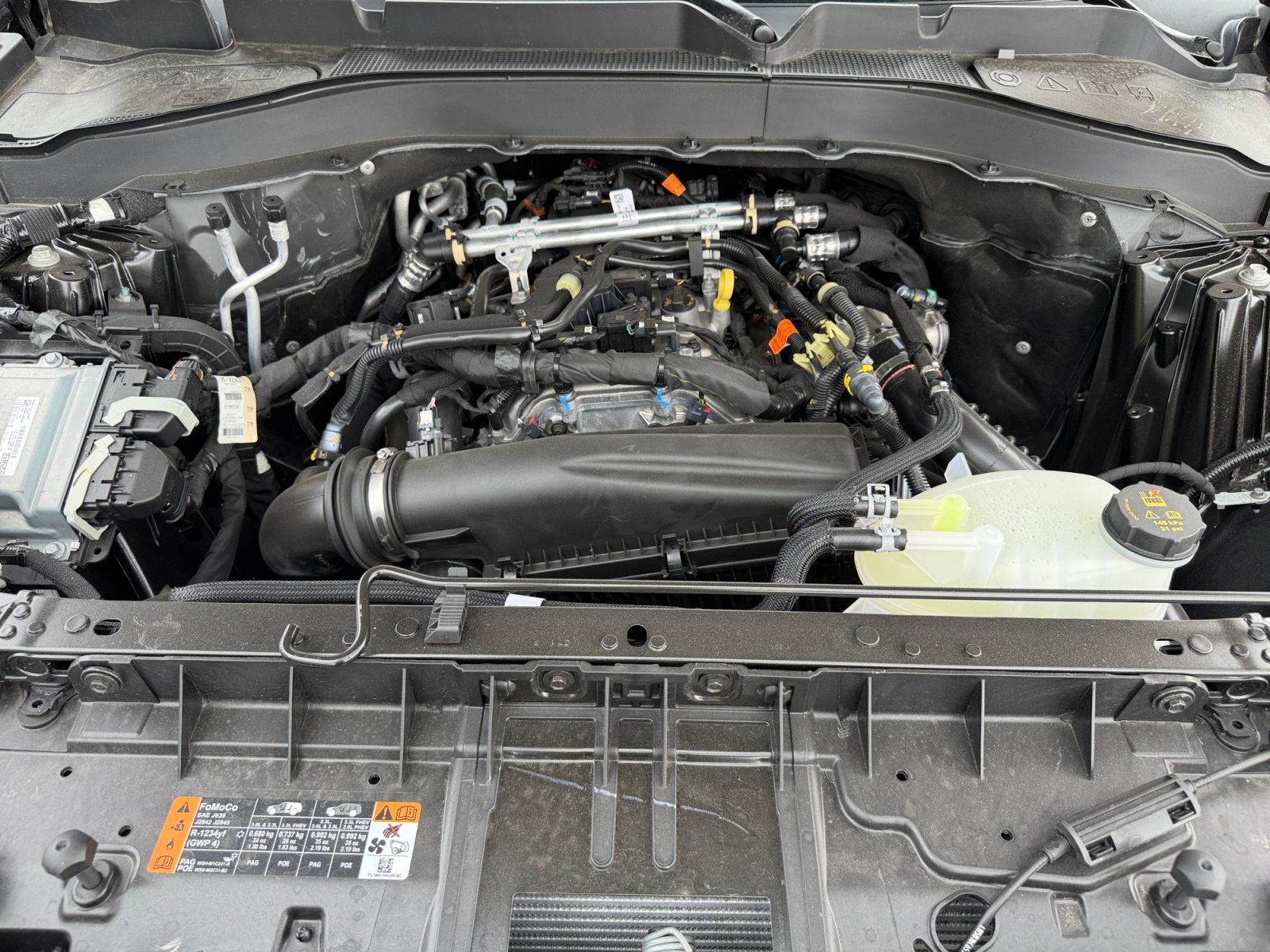 New 2026 Carbonized Gray Metallic Ford Active with 200A Pkg image 20