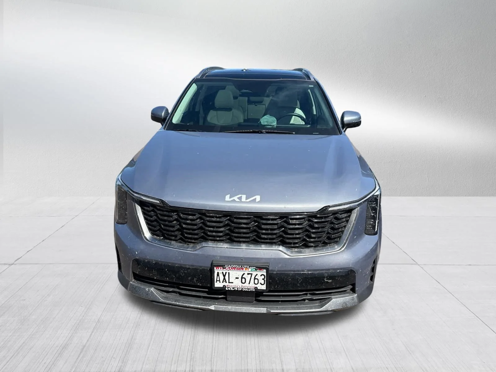 Used 2024 Everlasting Silver Kia S image 2