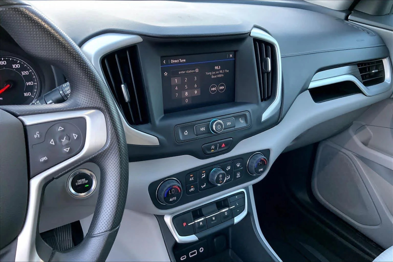 Used 2022 Summit White GMC SLE image 6
