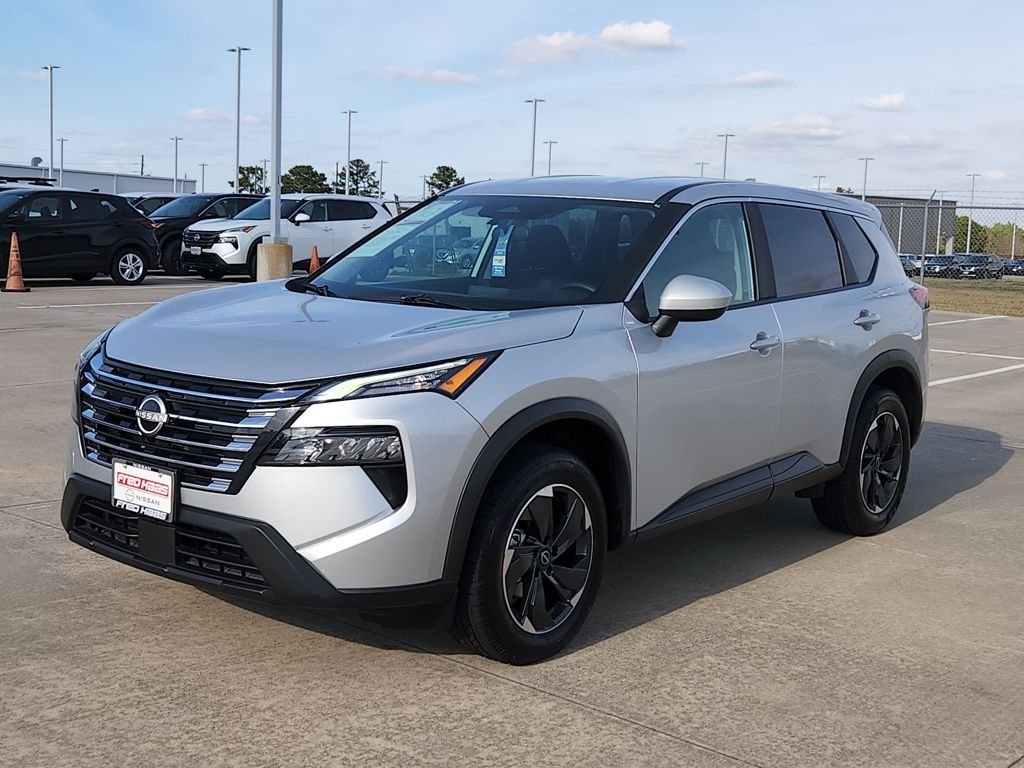 Used 2025 Silver Nissan SV image 3