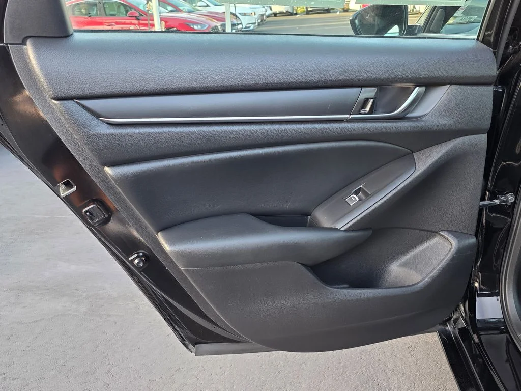 Used 2021  Honda Sport 2.0T image 20