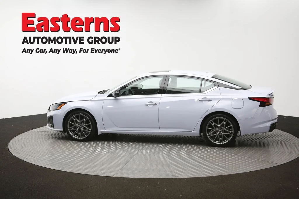 Used 2023 Gray Nissan 2.0 SR image 62