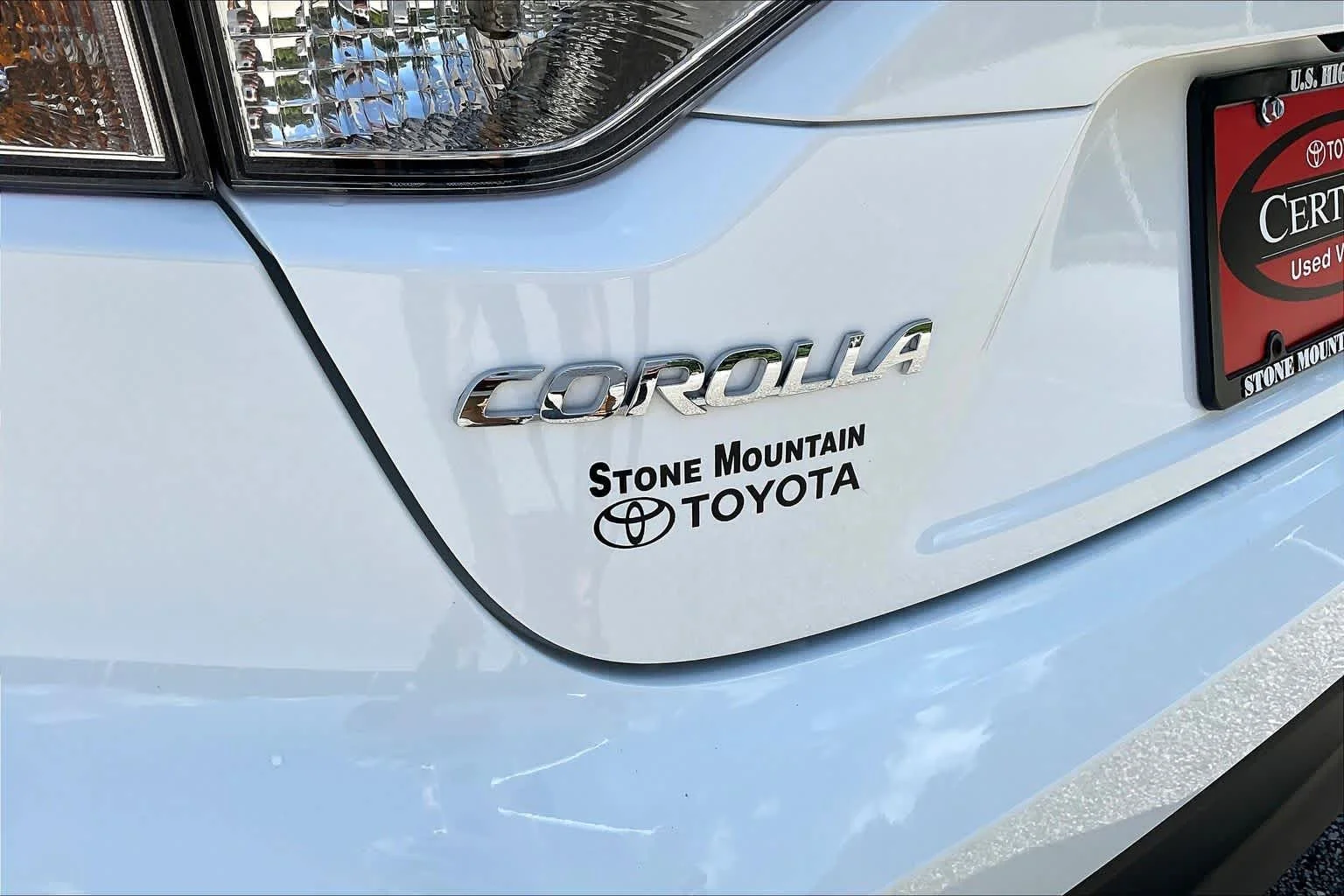 Used 2026 Ice Cap Toyota LE image 10