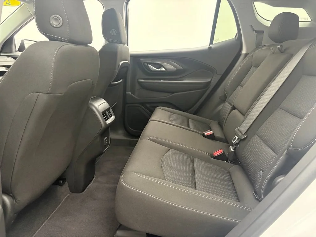 Used 2023 Summit White GMC SLE image 38