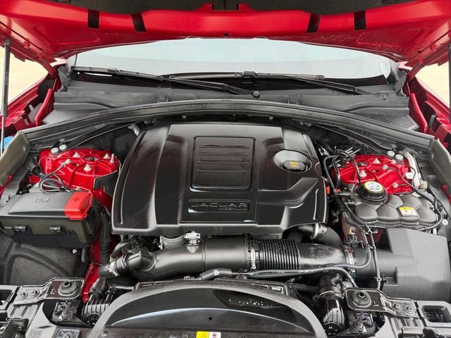 Certified Used 2024  Jaguar P250 R-Dynamic S image 19