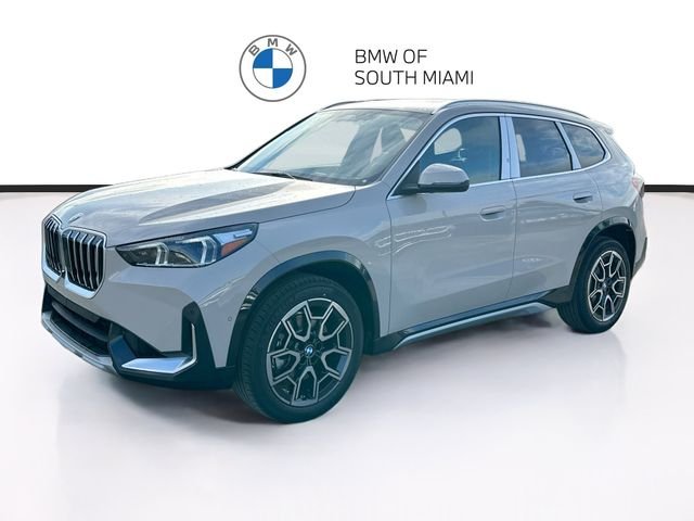 New 2026 Beige BMW xDrive28i image 3