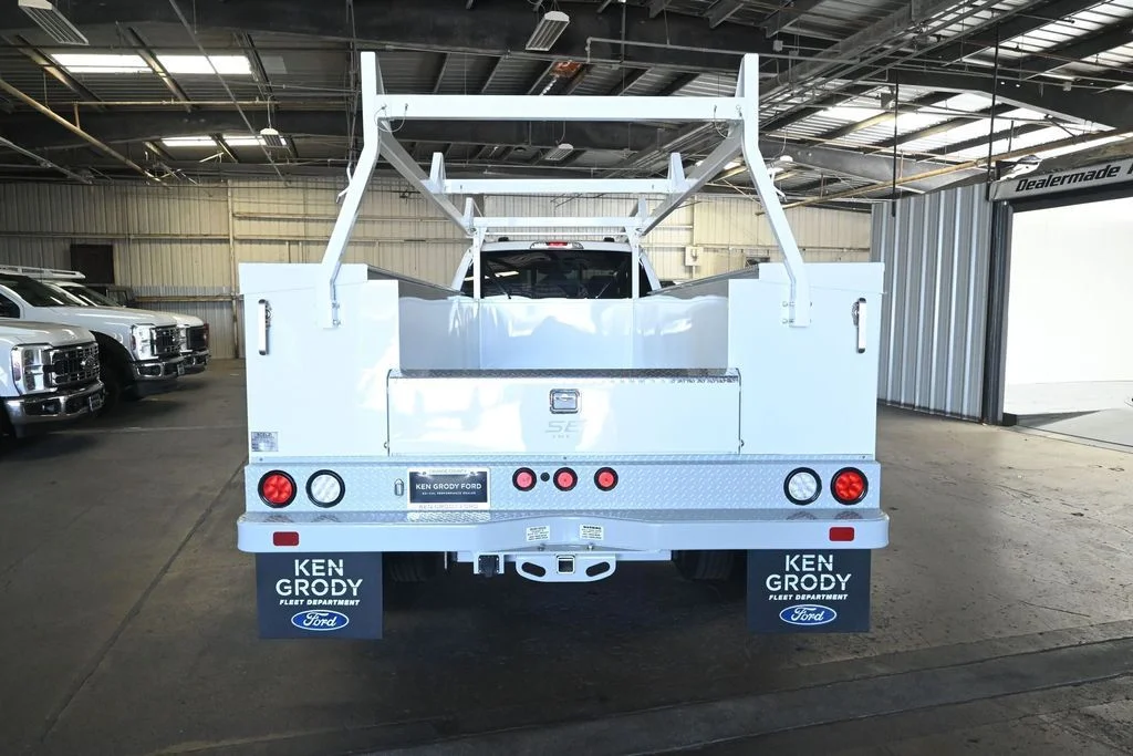 New 2026 Oxford White Ford XL image 8