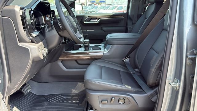 New 2026 Sterling Gray Metallic Chevrolet RST image 21