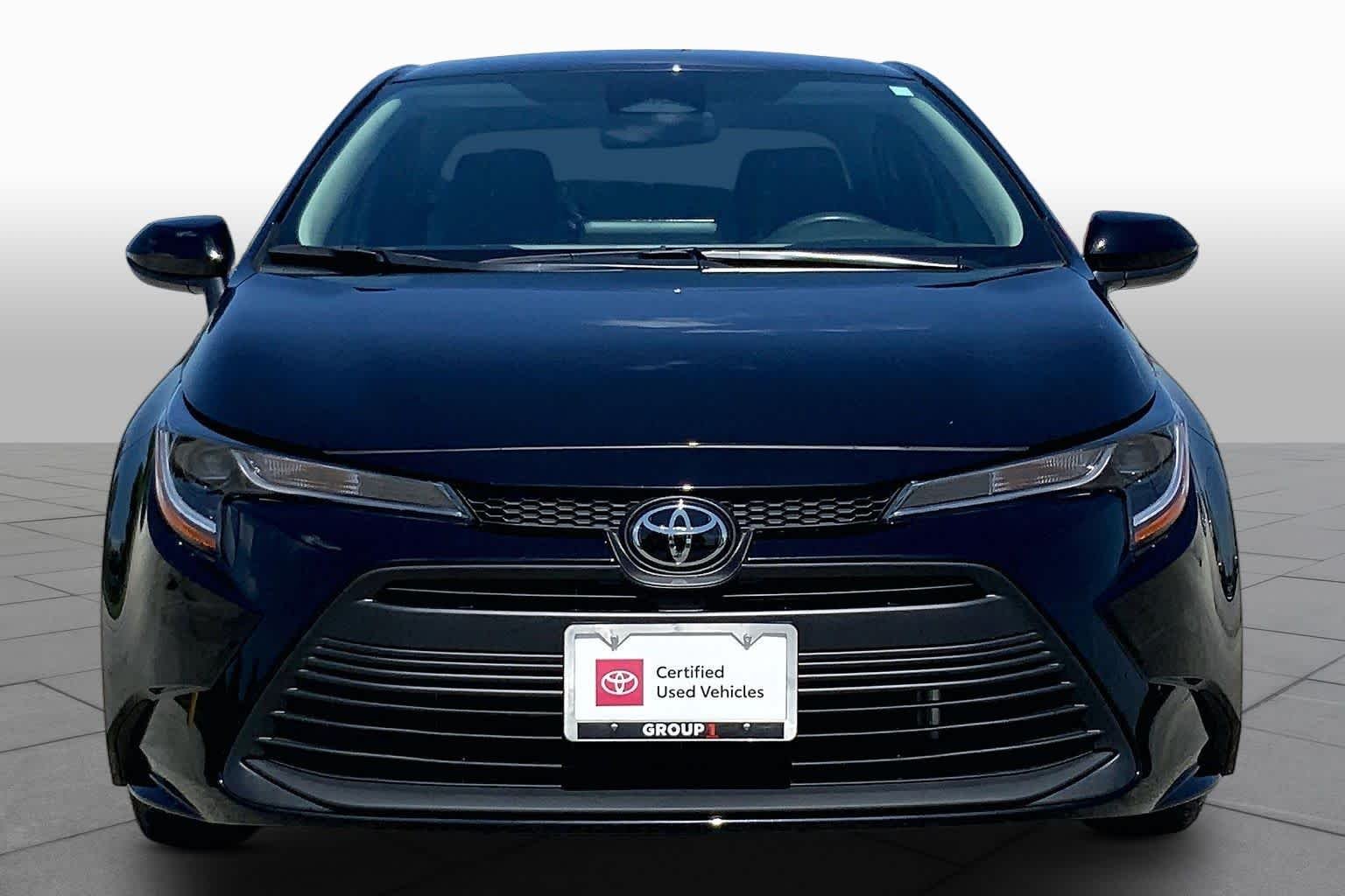Used 2026 Midnight Black Metallic Toyota LE image 4