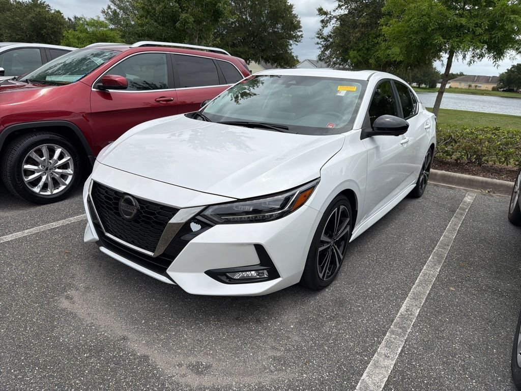 2023 Nissan Sentra SR CVT's photo