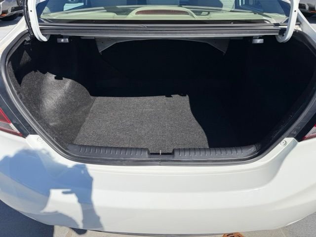 Used 2015 White Honda EX image 14