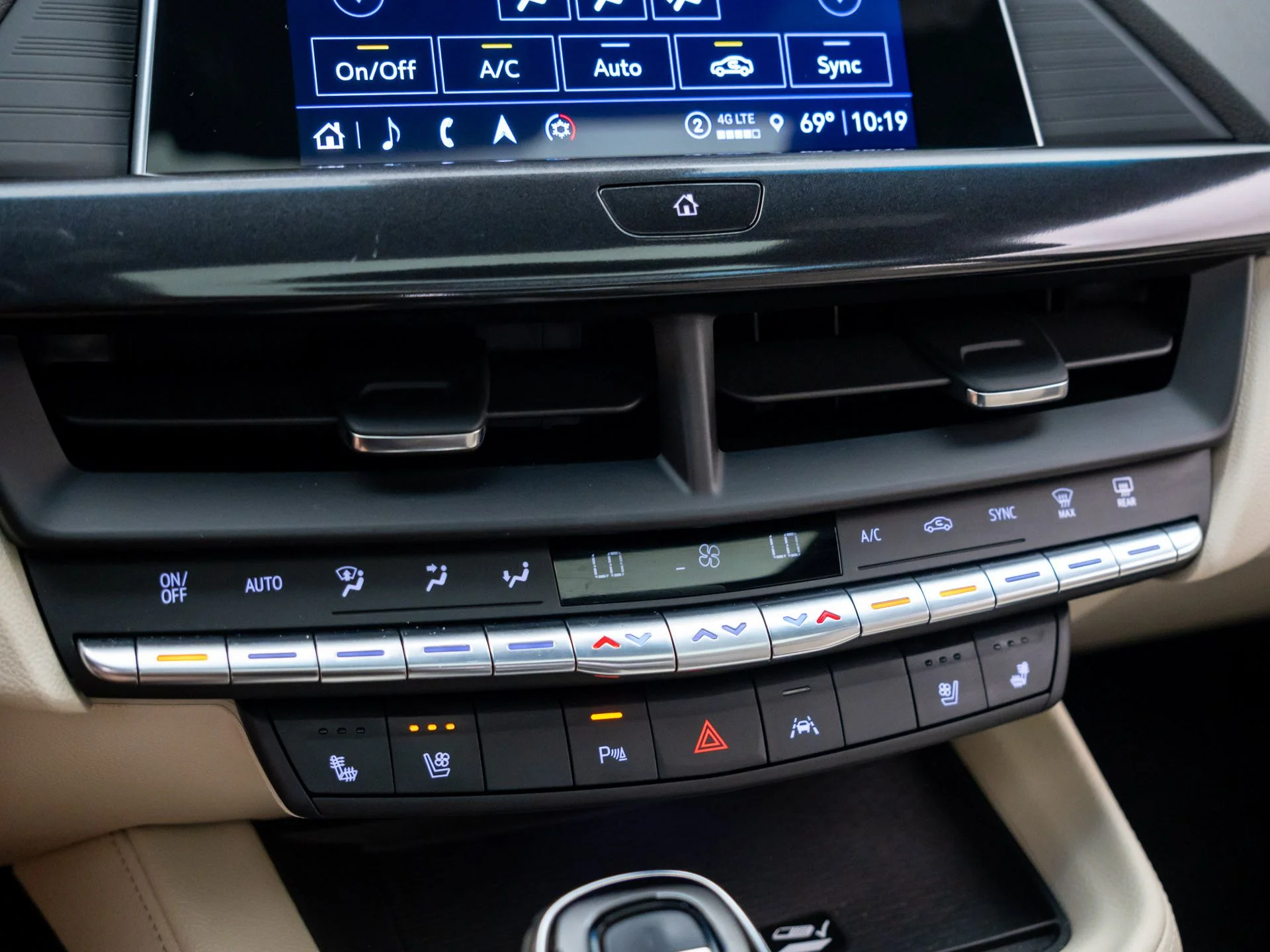 Used 2022 Gray Cadillac Premium Luxury image 25
