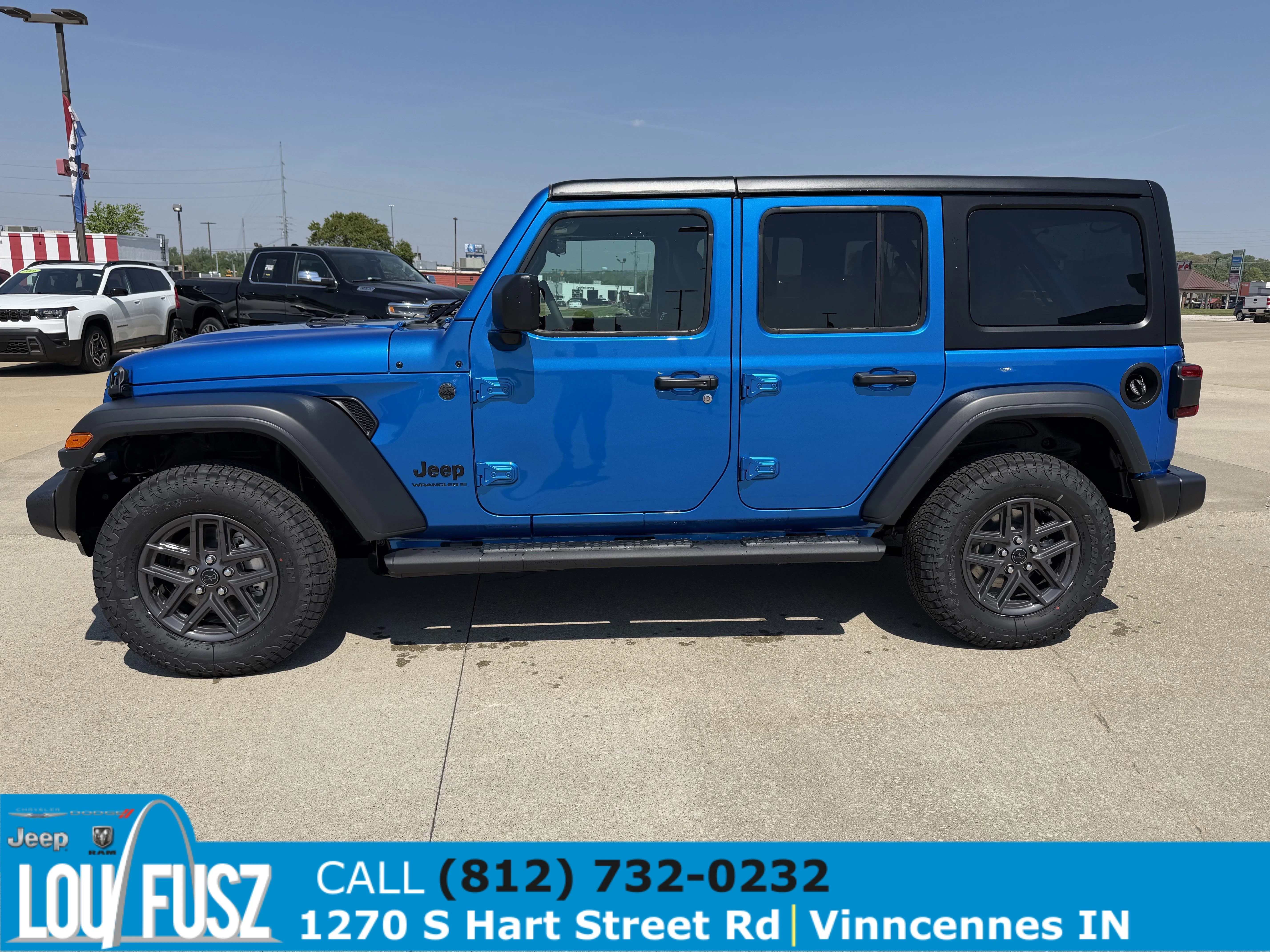 New 2026 Hydro Blue Pearl-Coat Exterior Paint Jeep Sport S image 4