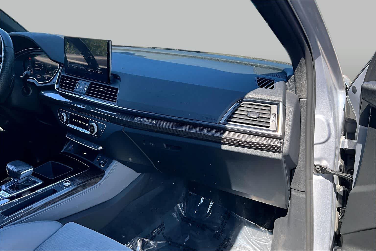 Used 2022 Florett Silver Metallic Audi Premium Plus image 19