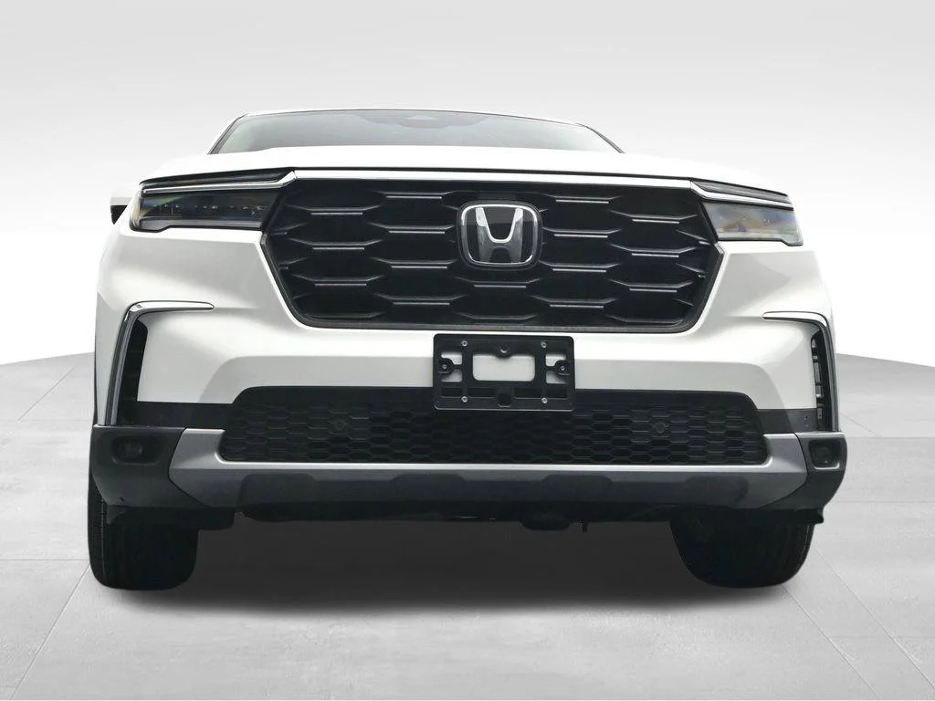 Used 2024 Platinum White Pearl Honda EX-L image 38