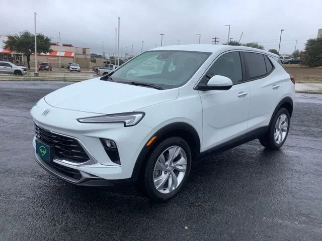 2025 Buick Encore GX Preferred's photo