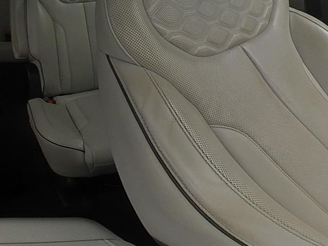 Used 2021 White Hyundai Calligraphy image 36