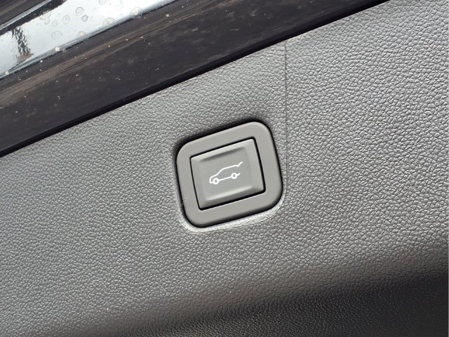 New 2026 Black Chevrolet 2LT image 19