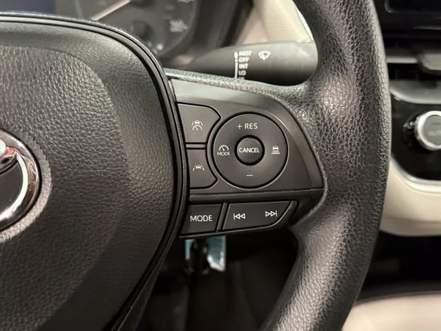 Used 2024  Toyota LE image 13