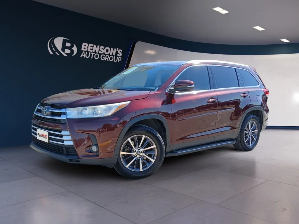 Used 2019 Red Toyota XLE image 1